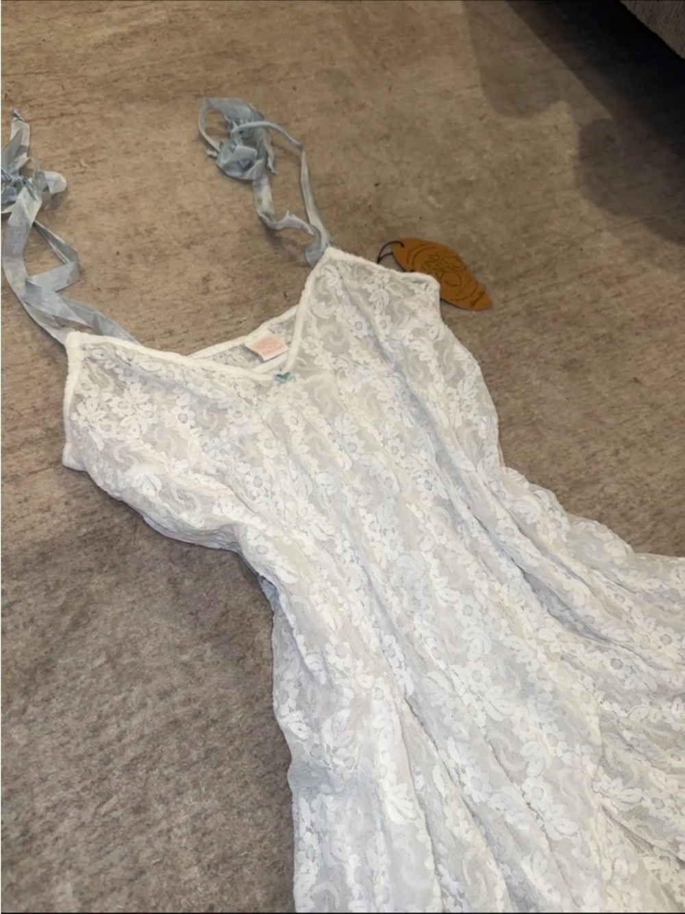 Only Hearts NWT Heart Lace Low Back Chemise - Picture 3 of 8